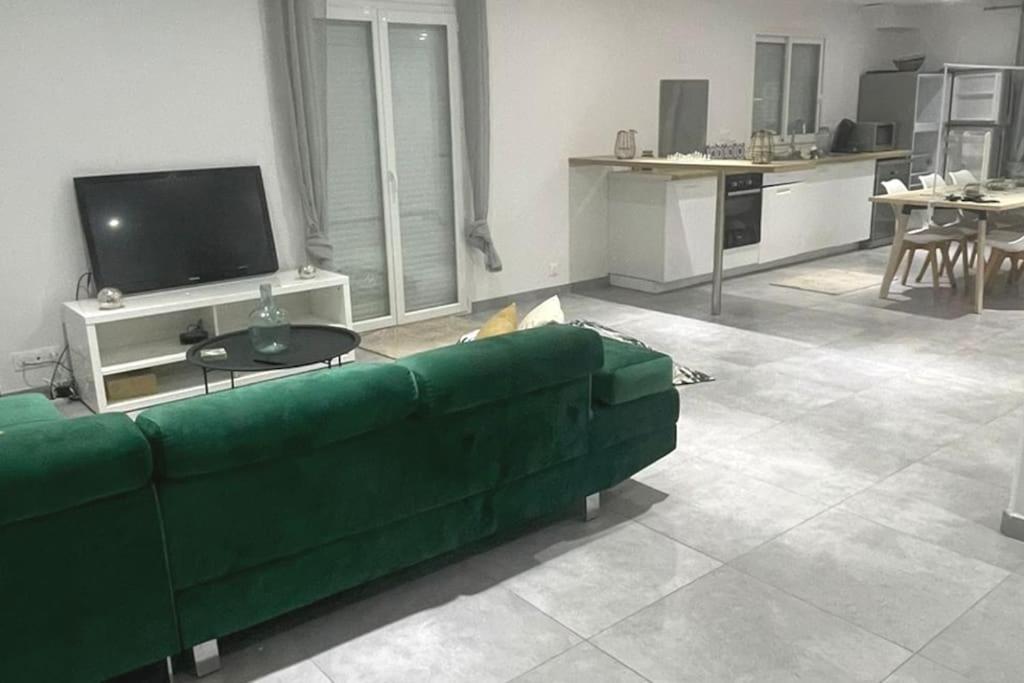 Maison 115 M 2 Avec Jardin