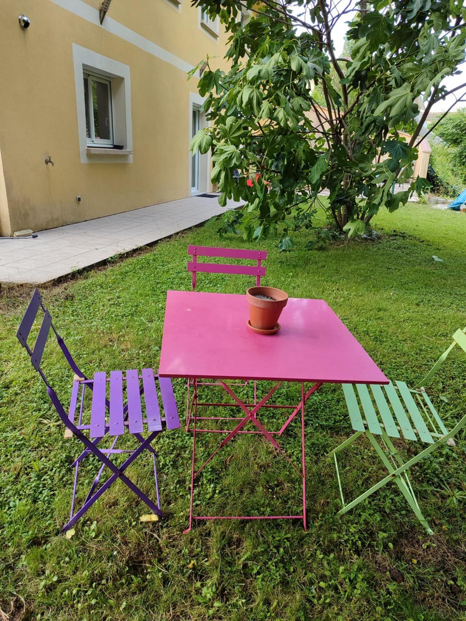 Maison 115 M 2 Avec Jardin *